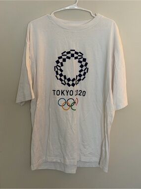 Tokyo 2020 Olympics T-Shirt Adult Size XL  22” P2P White Short Sleeve Crewneck